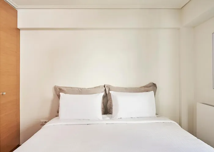 Contemporary & Comfy Apt Next To Acropolis Museum